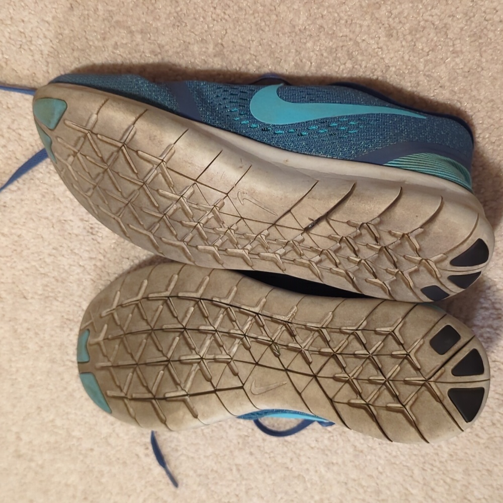Nike Free RN women's sneakers size 8 laundered same day shipping - Picture 9 of 9